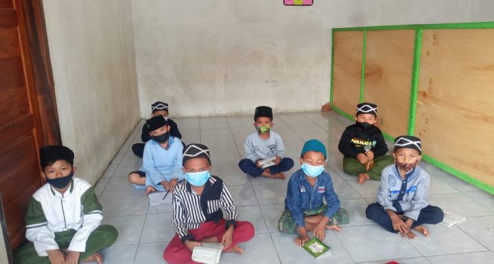 Wakaf Qur’an Untuk Madrasah Nailul Huda Garut Jawa Barat
