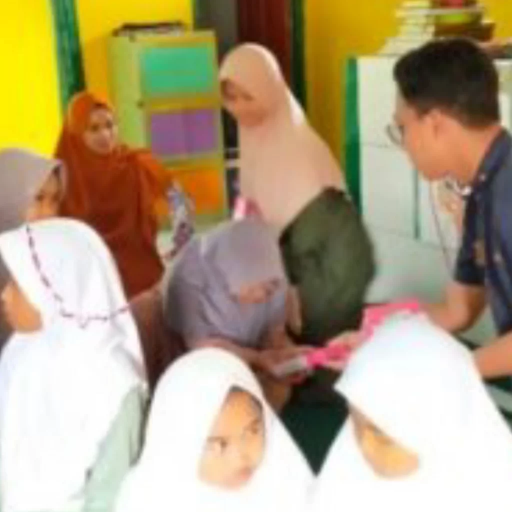 Wakaf Quran & Iqro Bersama Komunitas Sahabat al Hilal Cianjur Selatan