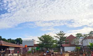 Suasana Pembangunan Masjid dan Pesantren Al Hilal Cibiru
