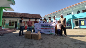 Telah Sampai Di Lumajang, Tim SWQ Bagikan Ratusan Al Quran Gratis!