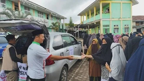 Sebar Quran Spesial Syawal! Mushaf, Iqra, dan Buku Islam Disalurkan di Dua Wilayah Aceh Tengah